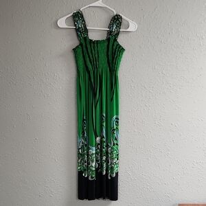 Chic Green and Black Maxi Dress